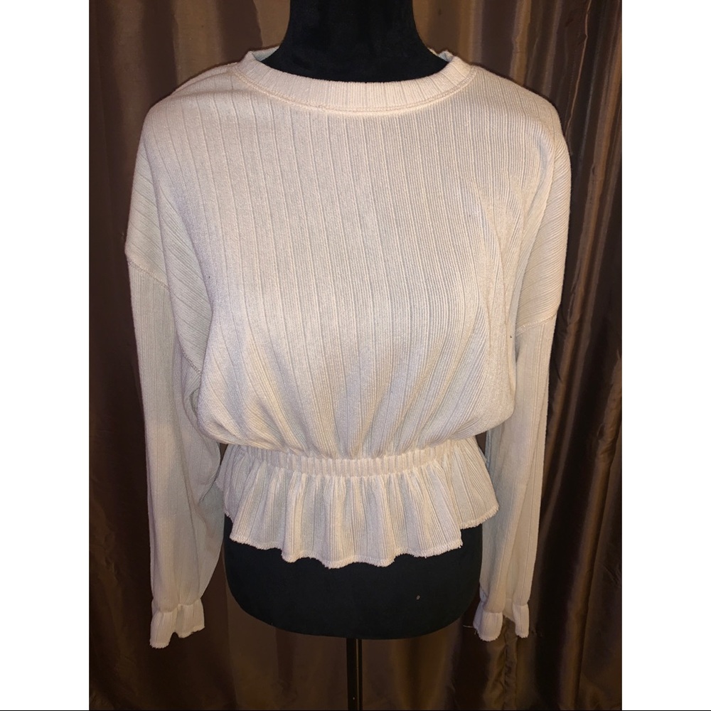 NWOT Womens Zara long sleeved top